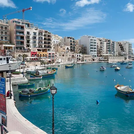 Contemporary Close To Valletta Il-Furjana