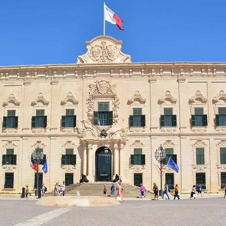 Contemporary Close To Valletta Lägenhet Il-Furjana