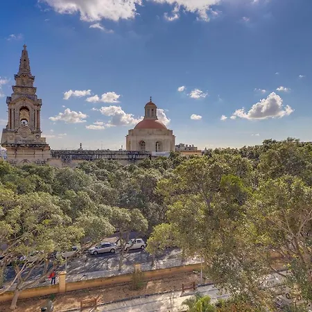 Contemporary Close To Valletta Apartment *