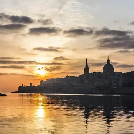 Contemporary Close To Valletta * Il-Furjana